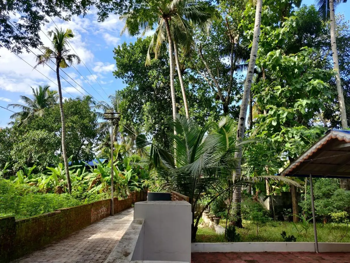 Mavila Beach Resort, Kerala'S Heritage Temple Villa バルカラ 0*,  インド